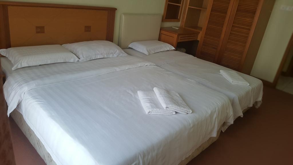 Homestay Marina Court Resort Kota Kinabalu Esterno foto