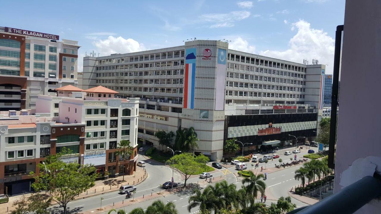 Homestay Marina Court Resort Kota Kinabalu Esterno foto